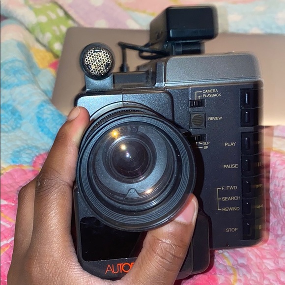 A Camera Barley Used - Picture 3 of 3